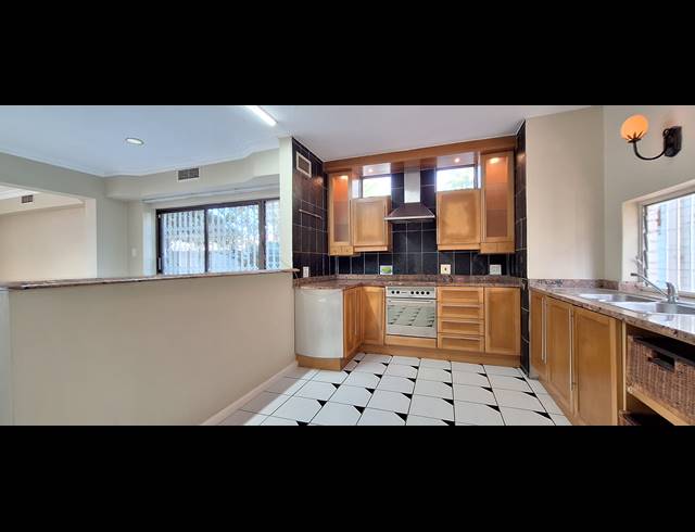 3 BEDROOM DUPLEX RENTED IN ESSENWOOD
